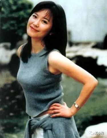 吃瓜她进娱乐圈,揭秘她如何进军娱乐圈